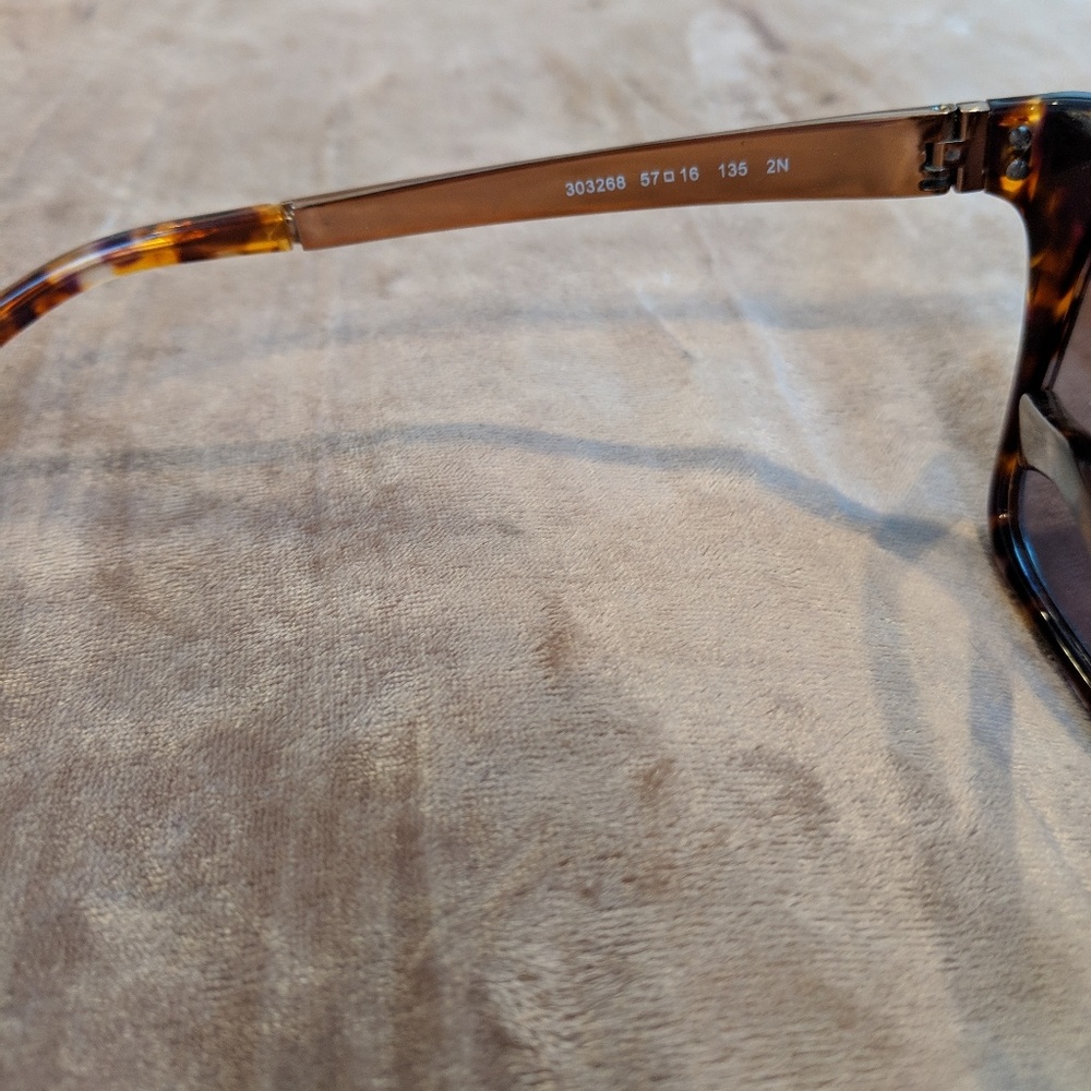 Authentic Michael Kors sunglasses - Picture 5 of 5